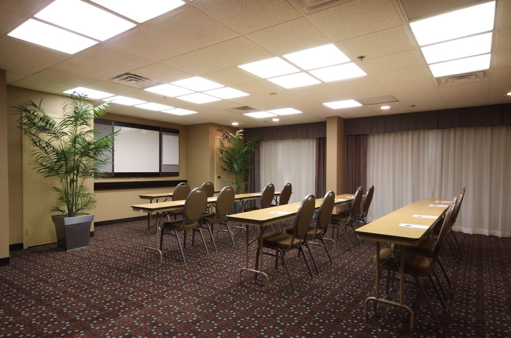 Hampton Inn Columbus/Dublin 67/71