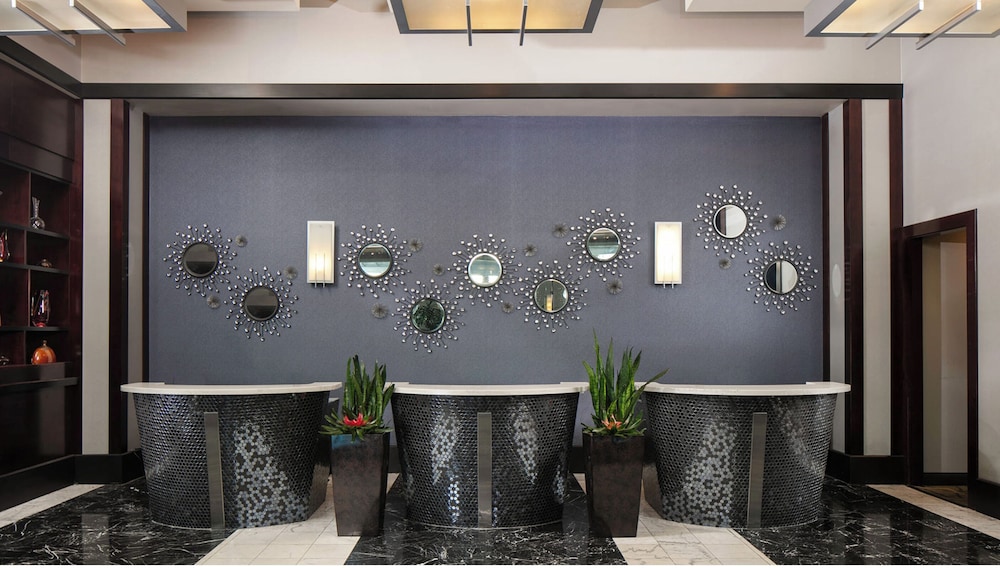 The Platinum Hotel 14/65