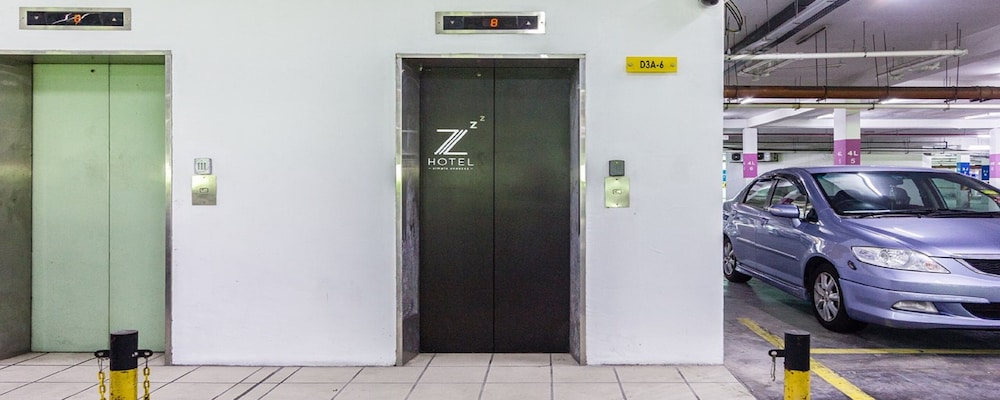Z Hotel Ara Damansara, LRT, Mall, Airport 33/37