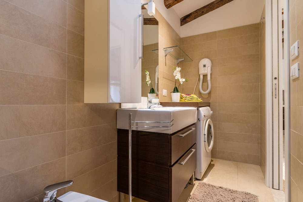 Corderie de la Tana Biennale Exhibition 23/28