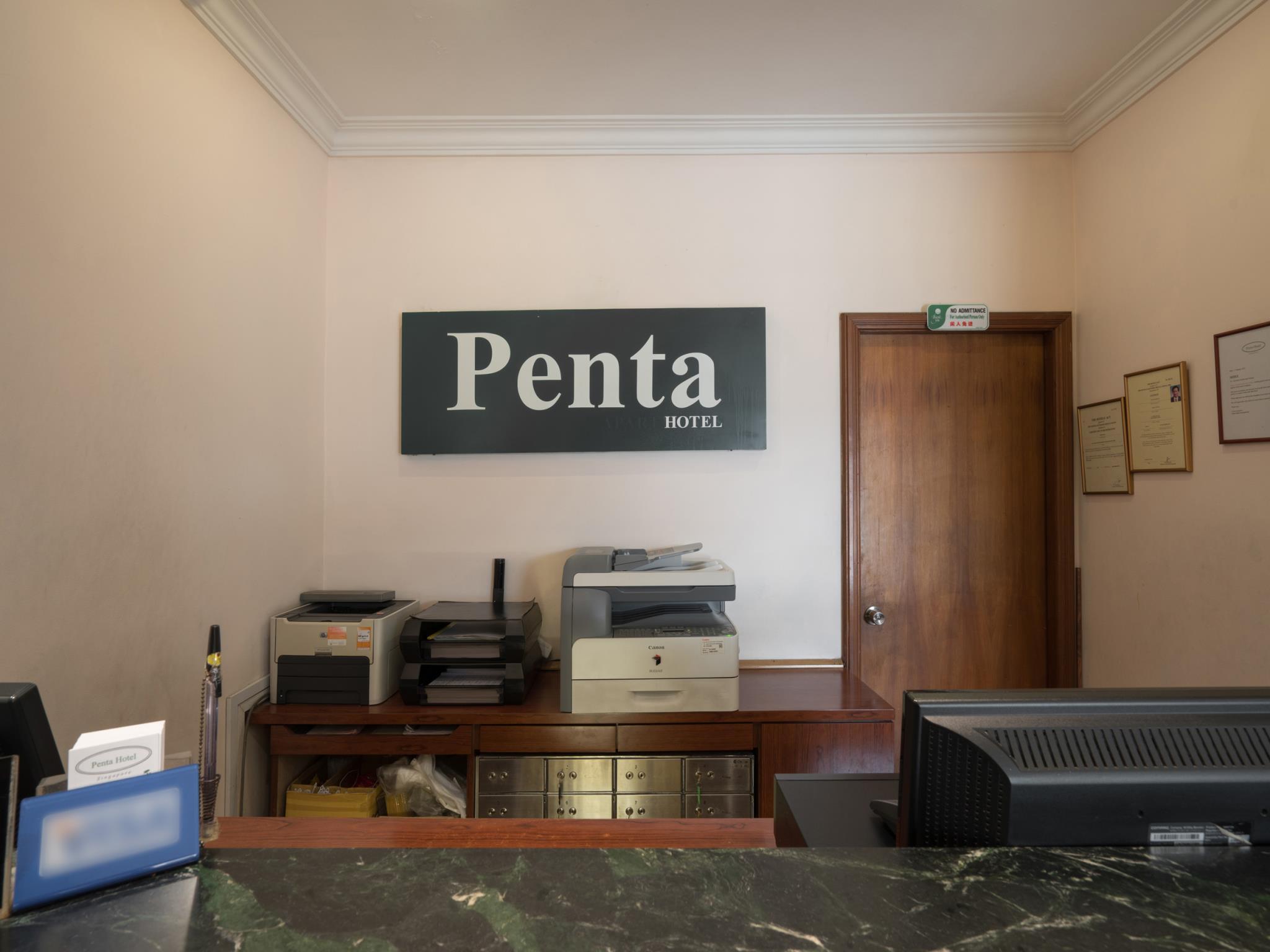 Penta Hotel 45/55