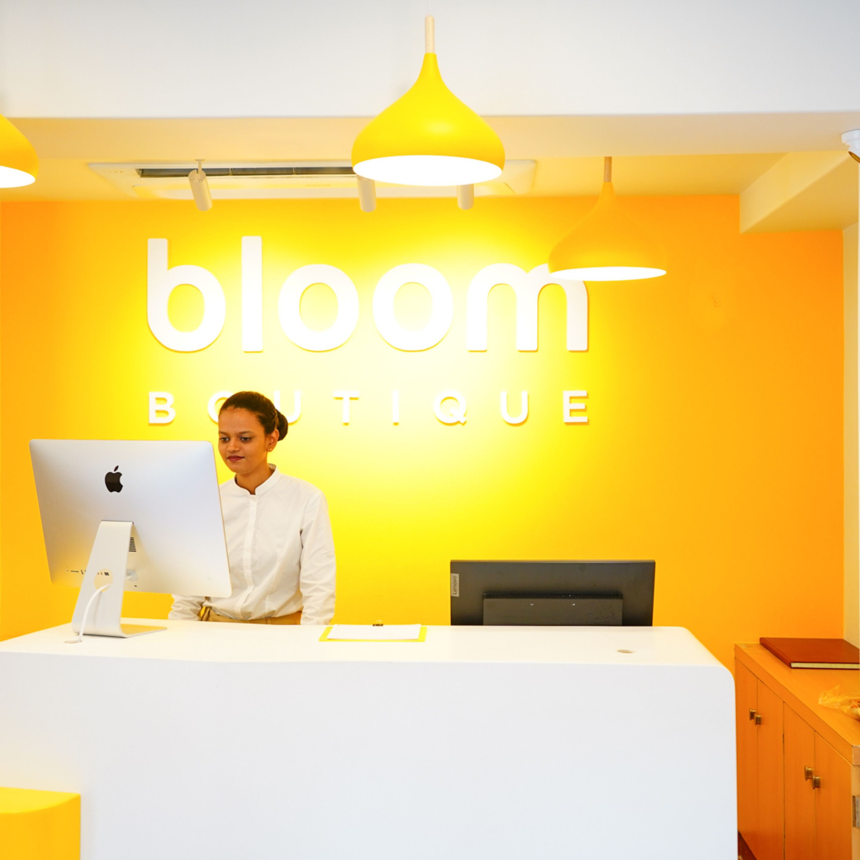 Bloom Boutique Bandra 6/10