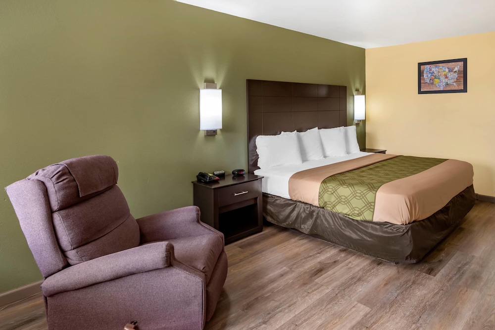Econo Lodge Easton 34/61