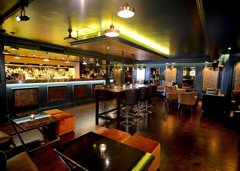 The Vincent Hotel 32/43