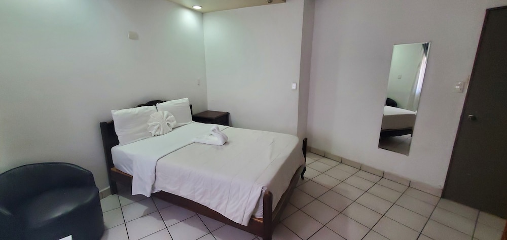 Hotel Golf Tijuana 14/23