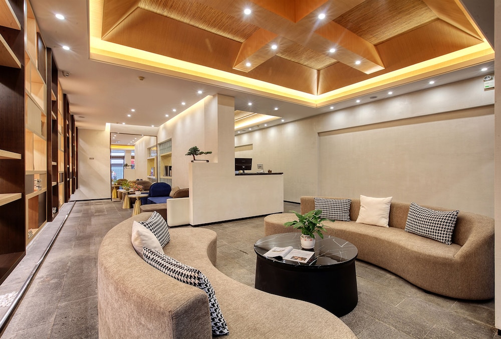 Guilin Zheng Yang Inn 35/57