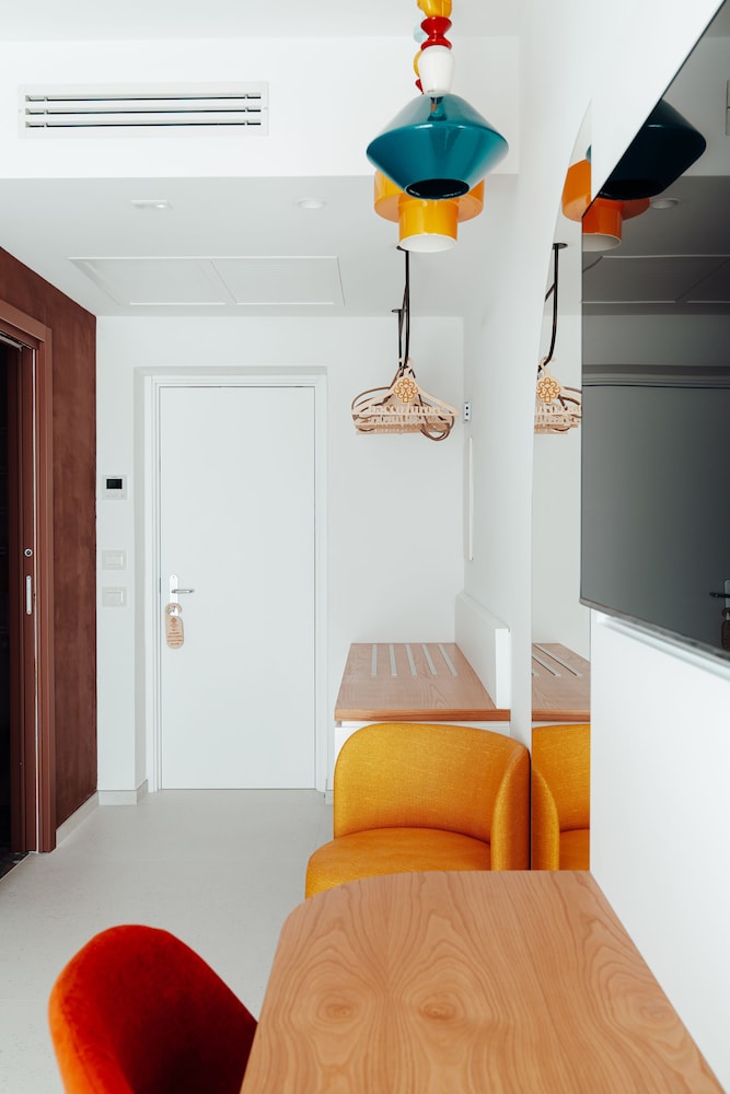 HOTEL BACCO 34/50