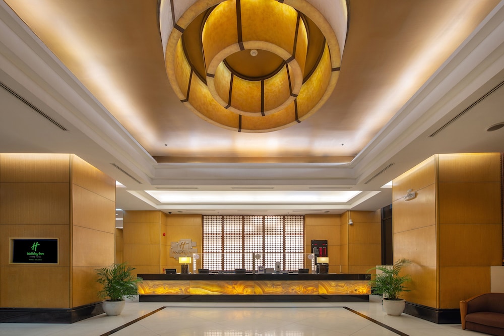 Holiday Inn Galleria Manila 7/74