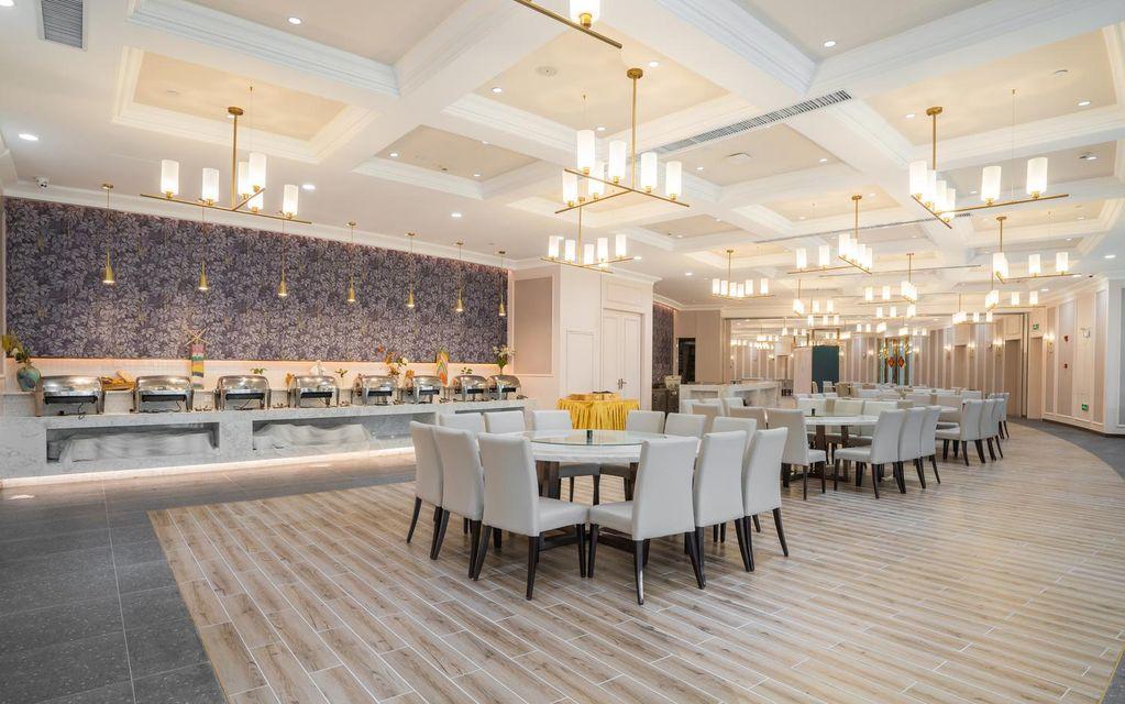 Howard Johnson by Wyndham City of Flower Hotel Kunming 48/53
