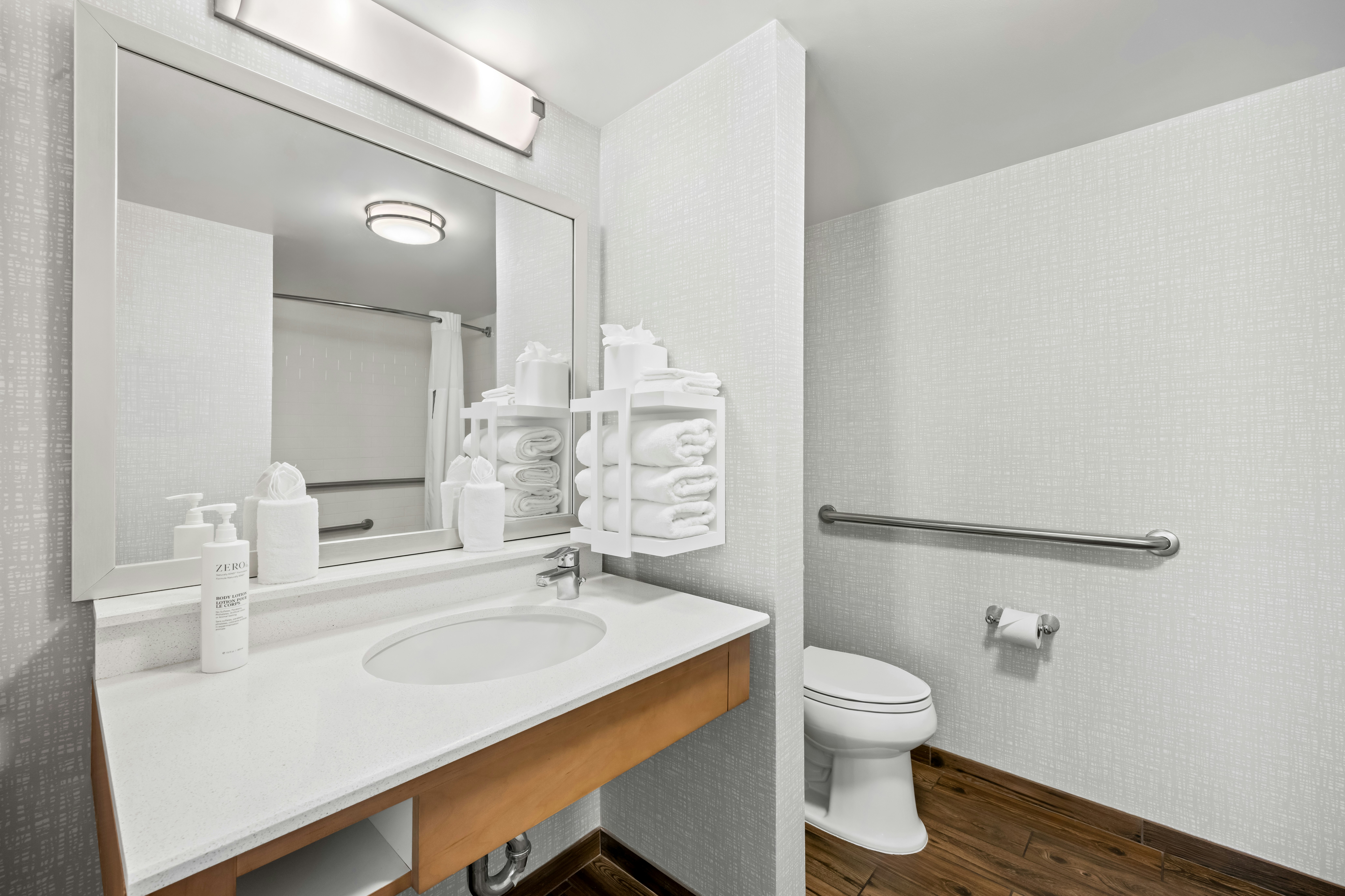 غرفة بسرير كينج مع أريكة لذوي الإعاقة، Hampton Inn And Suites Wilson I 95 3/4