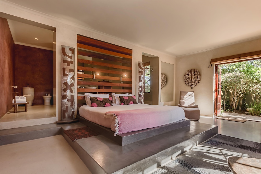 LUXURY