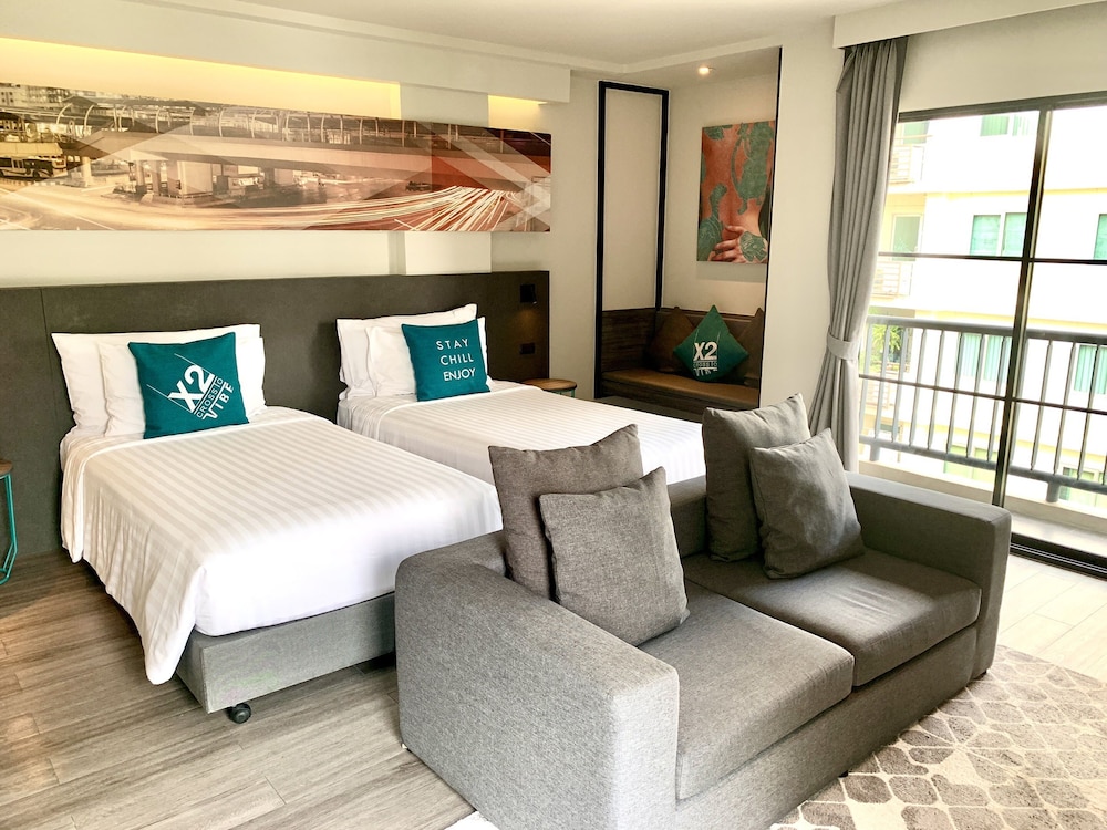 Cross Vibe Bangkok Sukhumvit 34/71