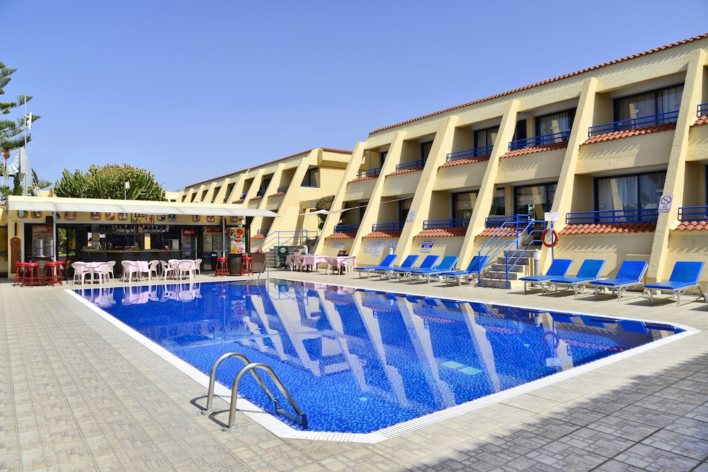 Napa Prince Hotel Apartments 45/50