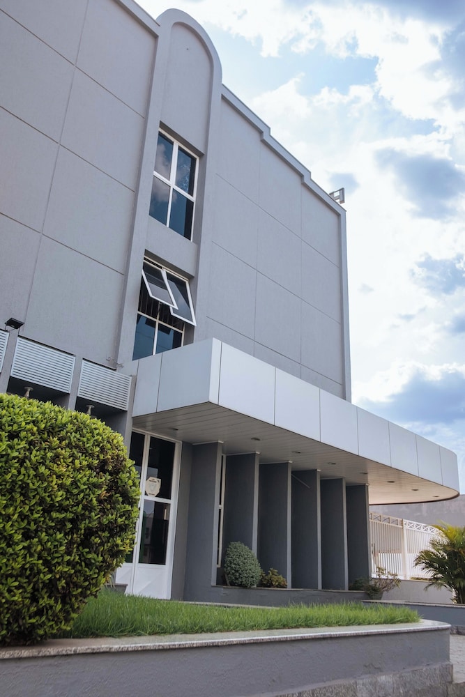 Hotel Almanara Cuiaba 3/24