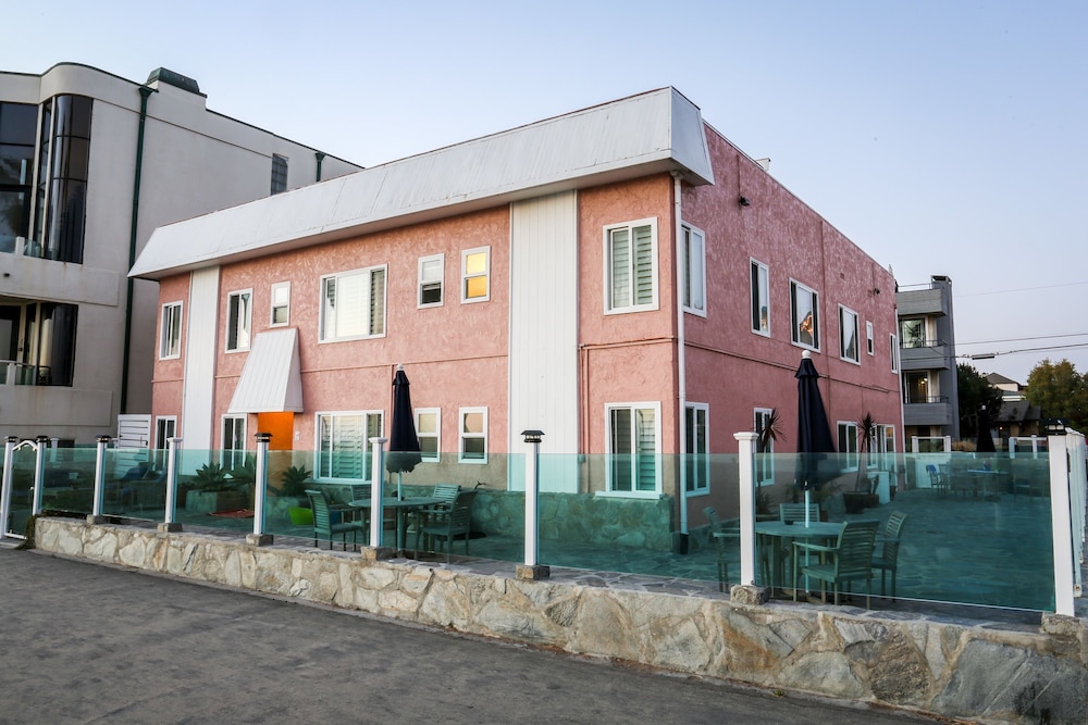 Venice On The Beach Hotel 4/74