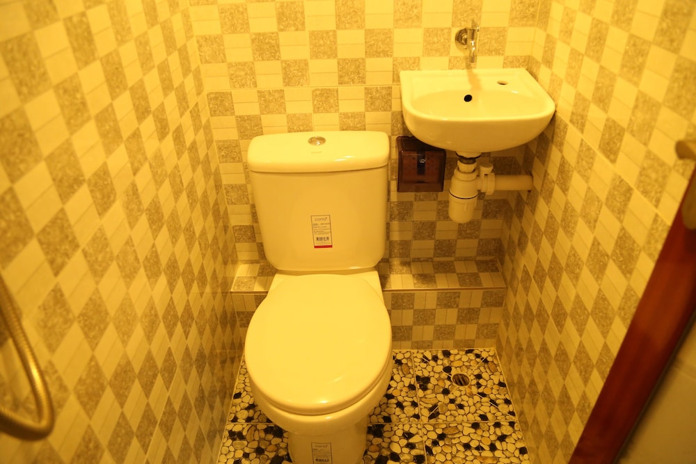 European Hostel 34/51