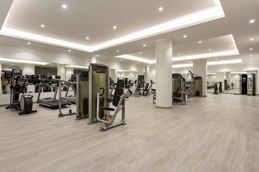 فندق راديسون مطار الرياض(Radisson Riyadh Airport) 32/64