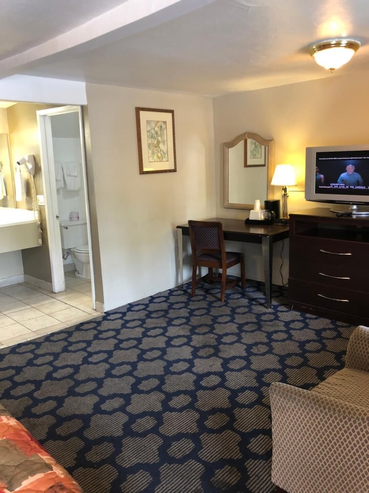 Haven Inn Of Chico 8/47