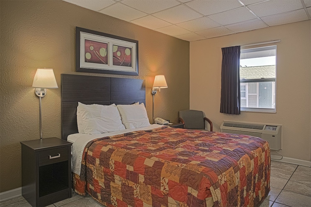 Rodeway Inn And Suites 19/71