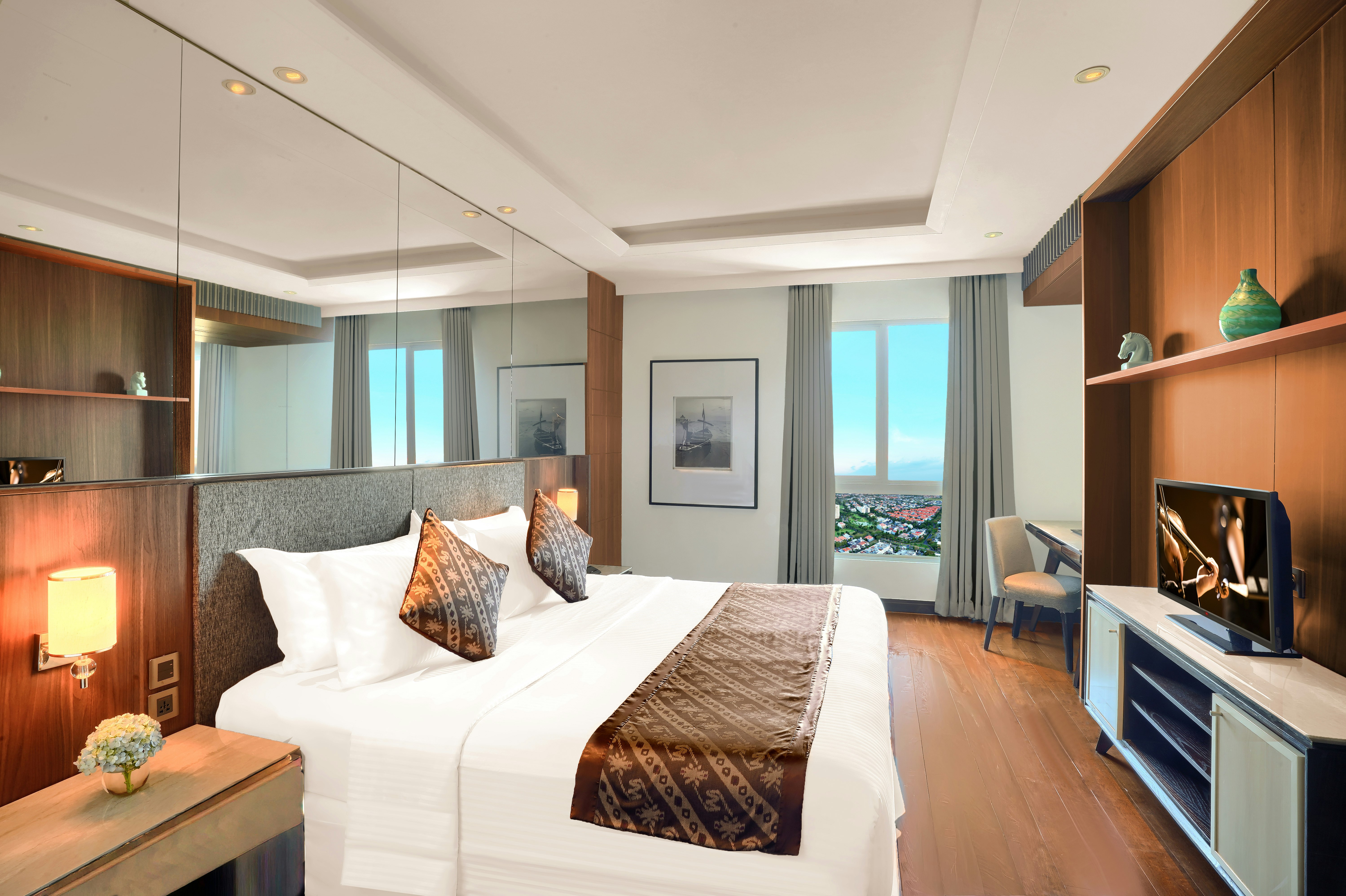 ASCOTT WATERPLACE SURABAYA 13/74