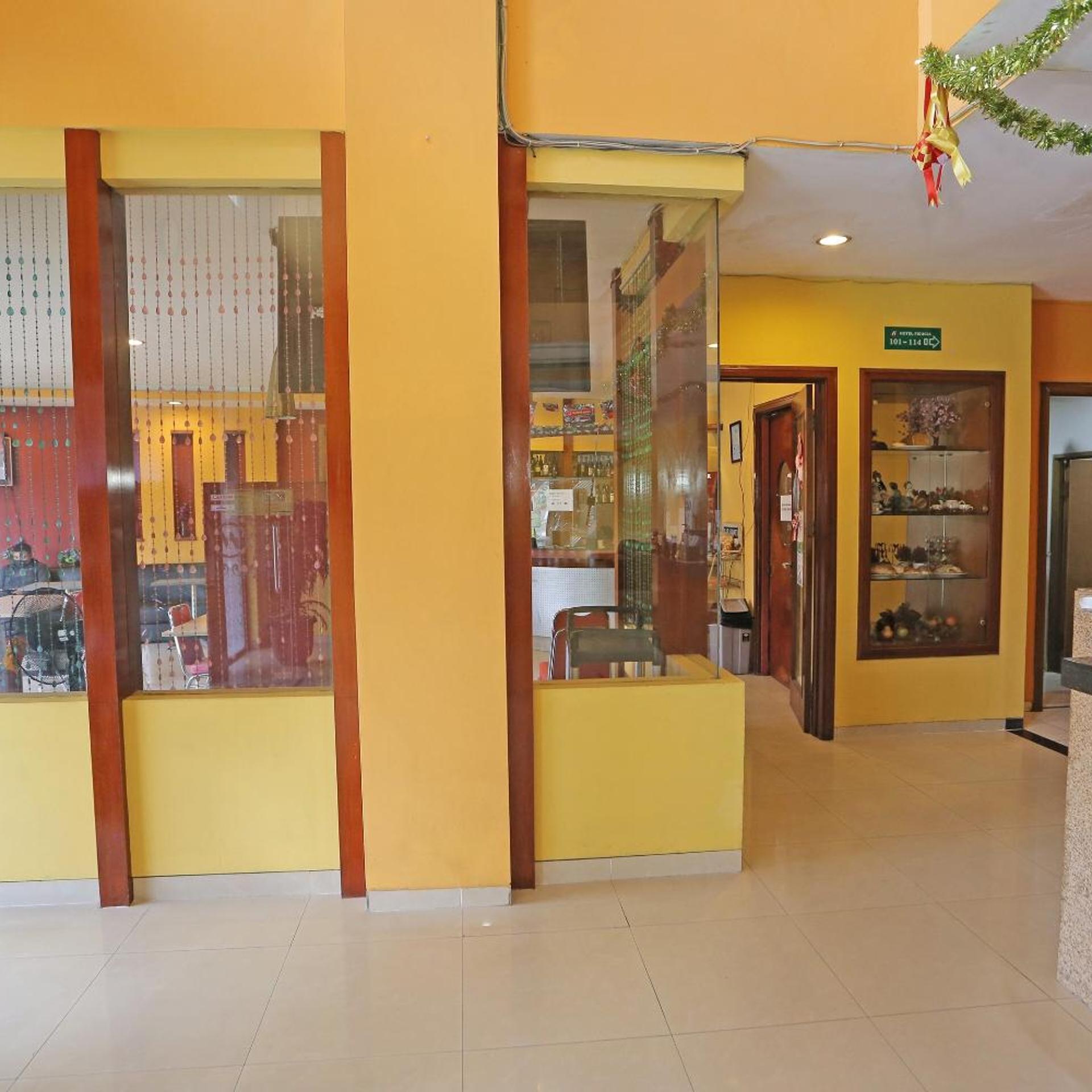 Townhouse OAK Hotel Fiducia Pasar Minggu 10/38