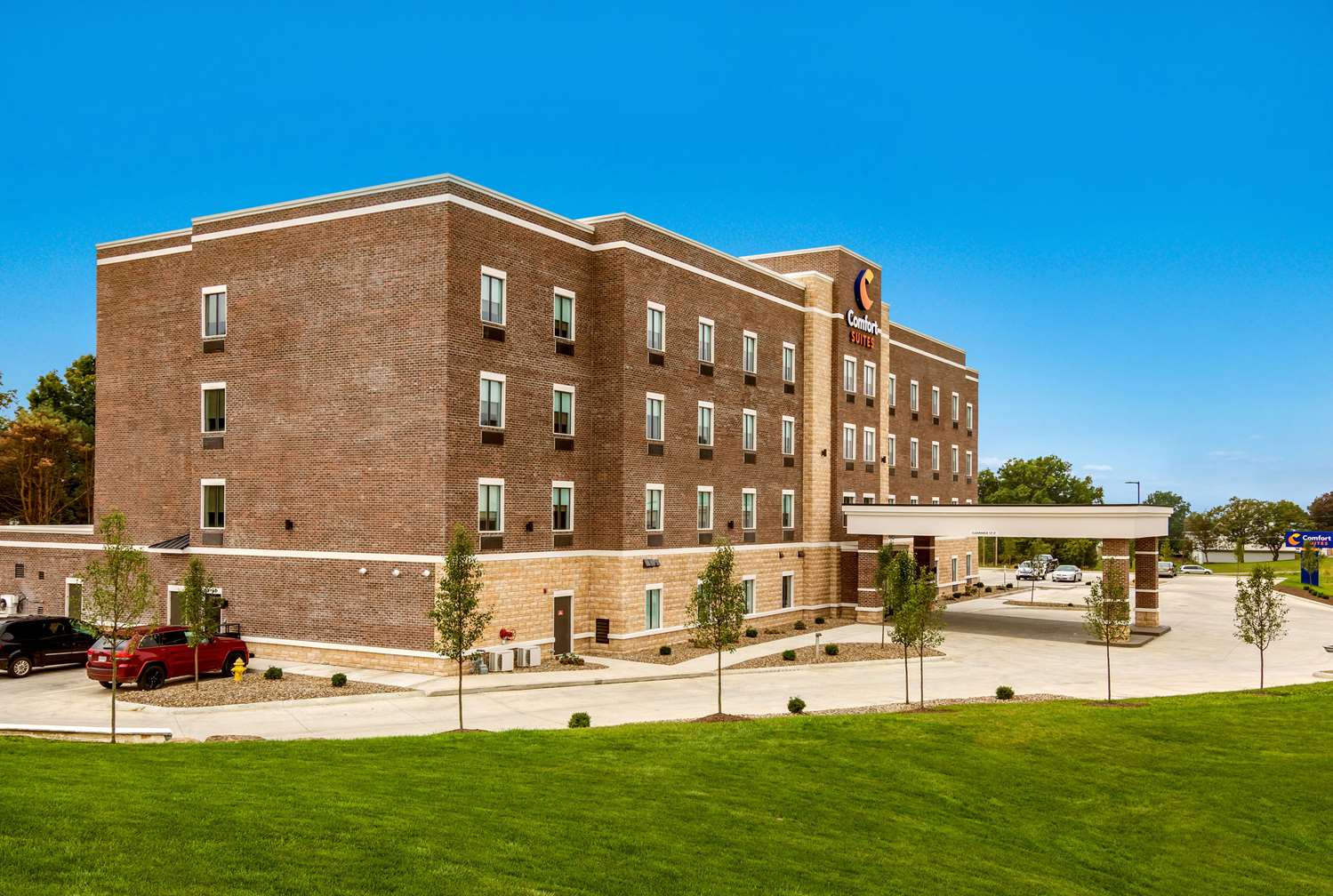 Comfort Suites Wooster near University Campus 4/54