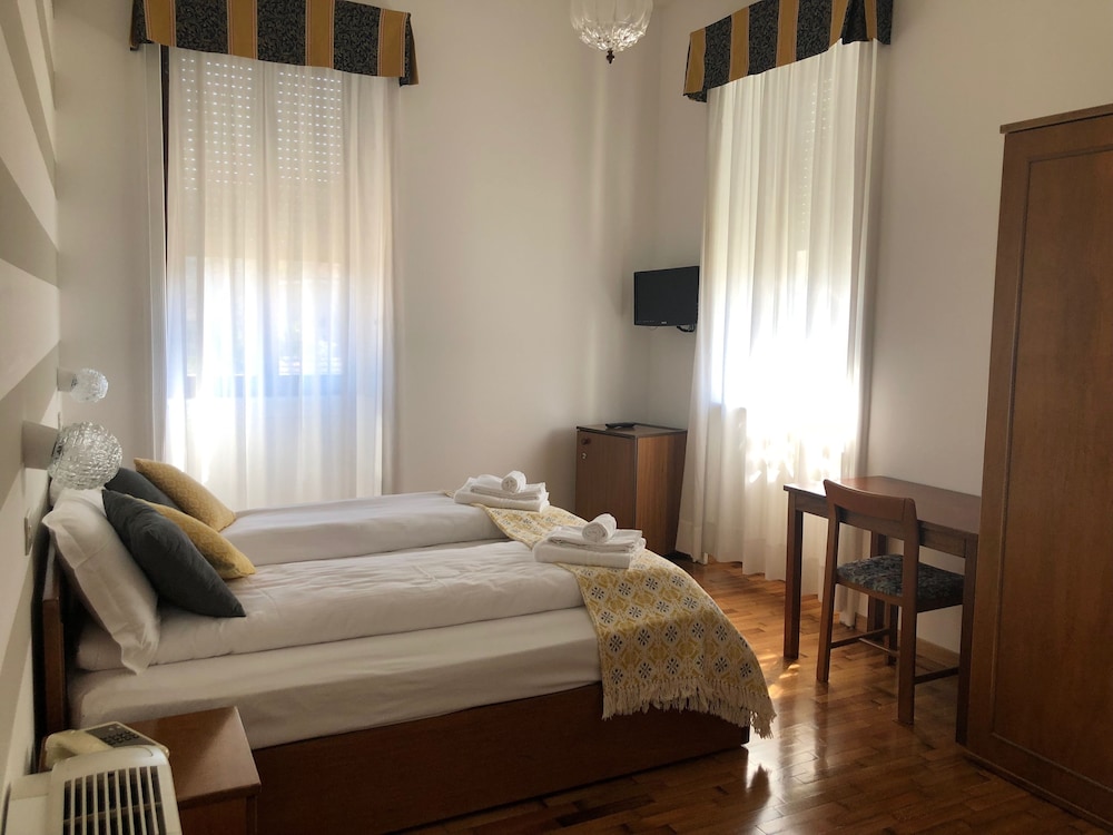 Hotel La Fontana 20/76