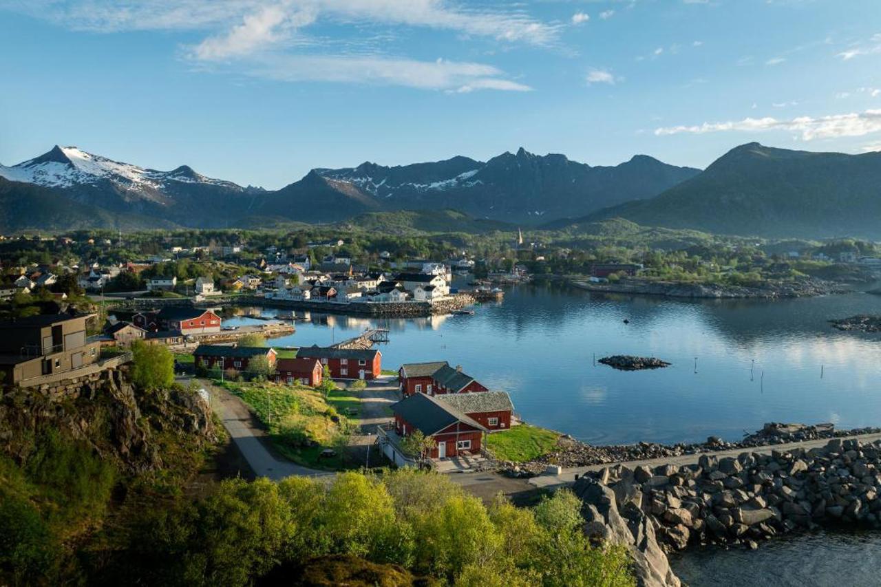 Astra Village - Waterfront Rorbu Cabins in Lofoten 19/25