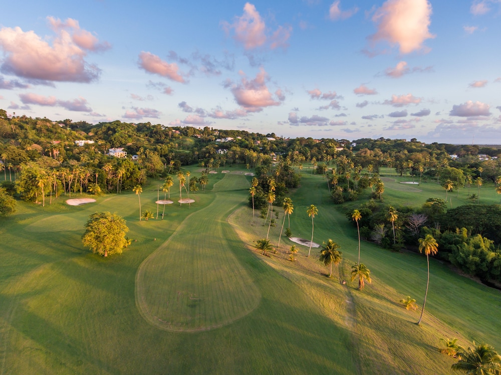 MOUNT IRVINE BAY RESORT 12/70