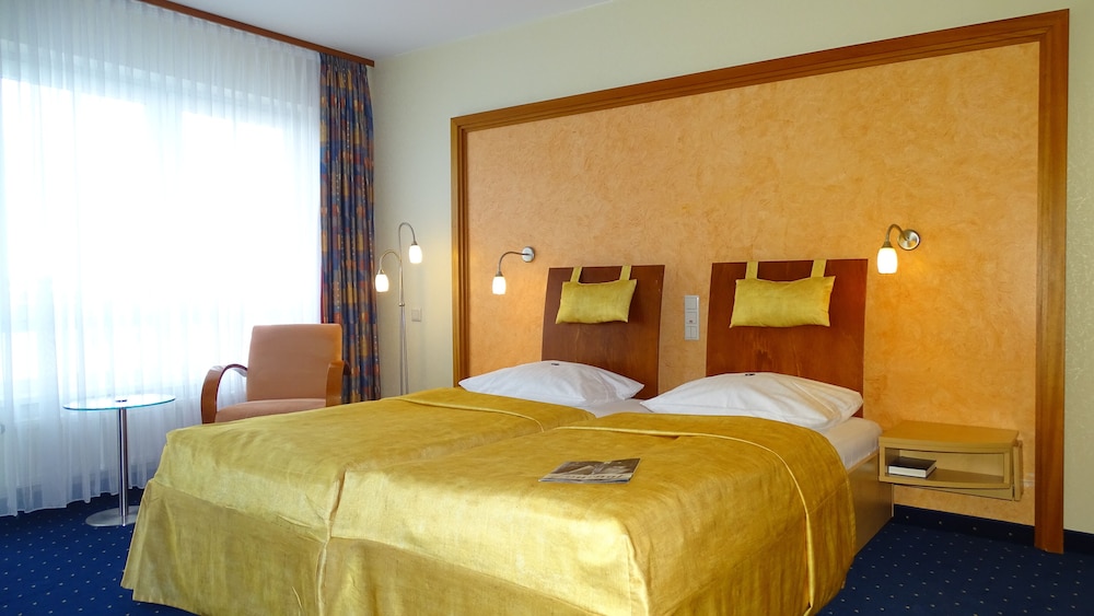 Ascot Bristol Hotel Potsdam 16/55