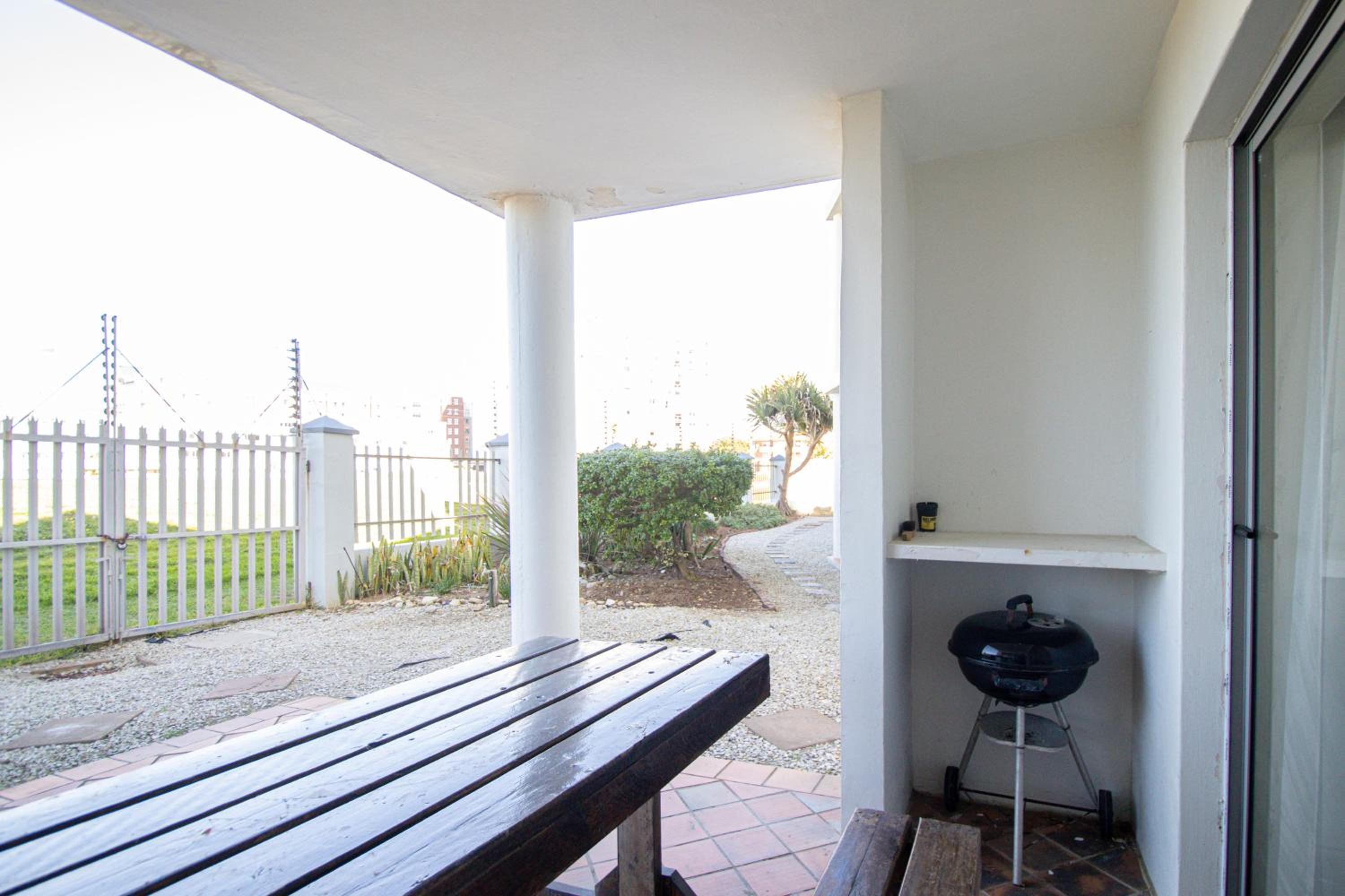 Modern Seaview Apartment 22/50