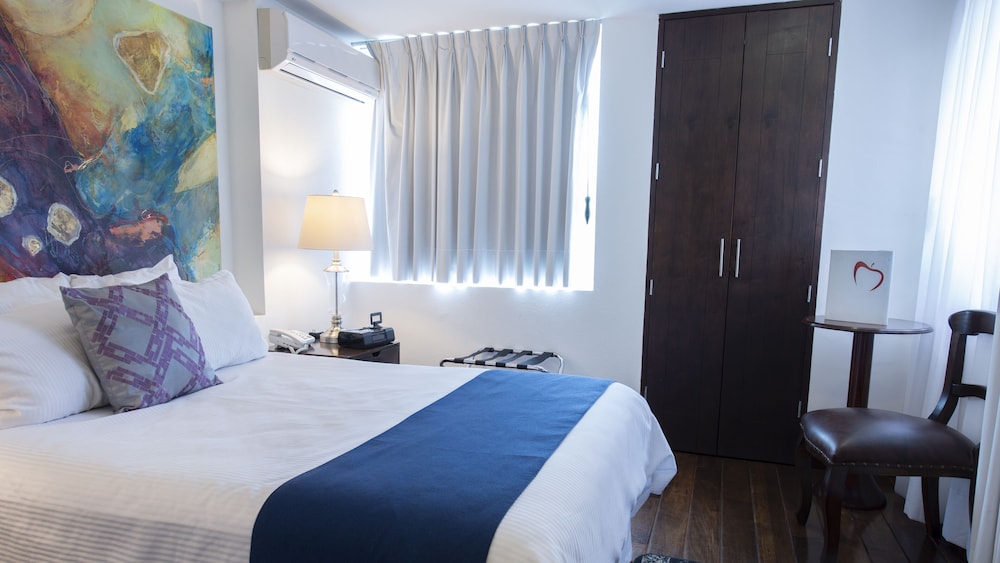 Colombe Hotel Boutique 11/76