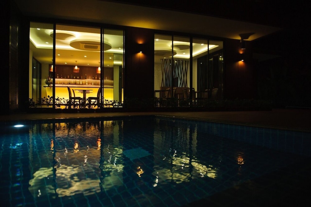 Coco View Hotel 9/67