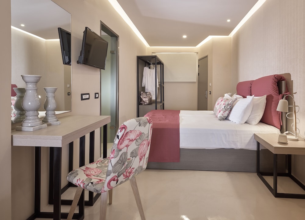 Koukounaria Hotel And Suites 23/74