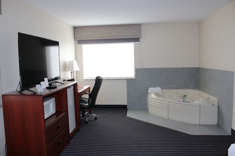 Reston Inn & Suites 41/50