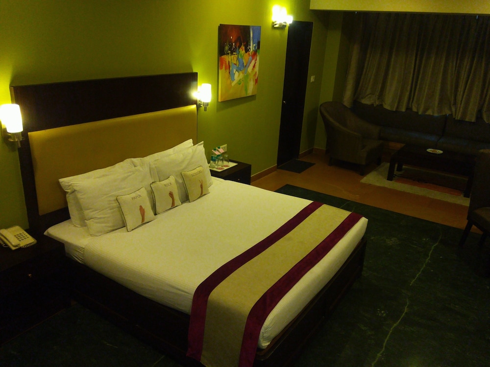 Hotel Saurabh Candy By Peppermint 17/39