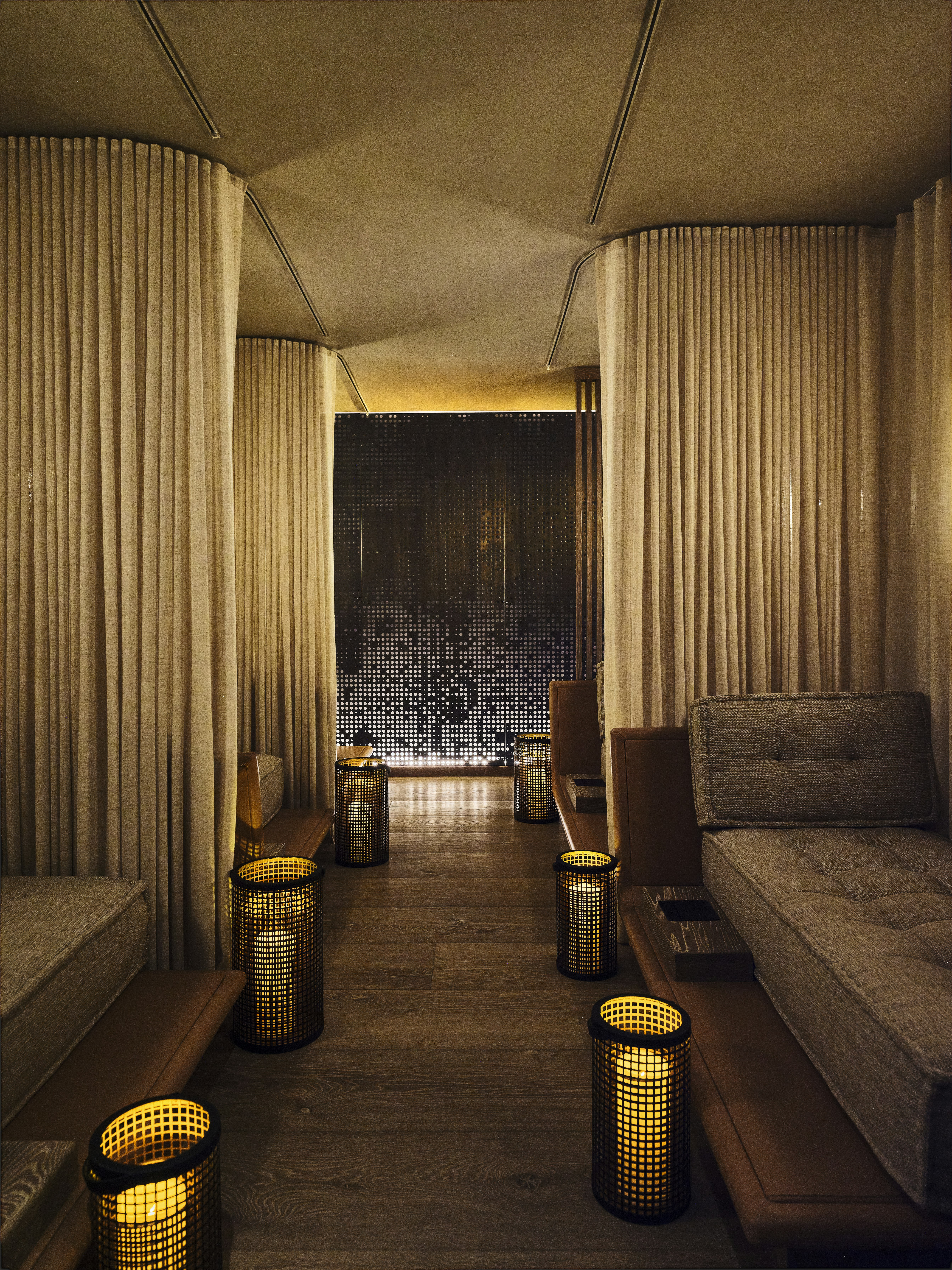 Conrad Los Angeles 17/50