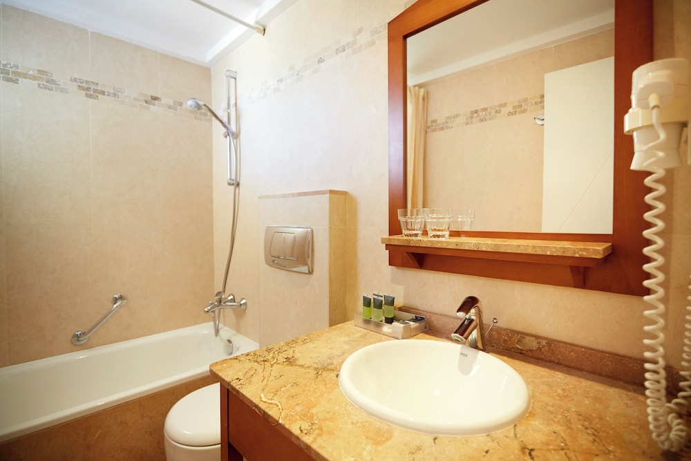 Insotel Club Tarida Playa 48/50