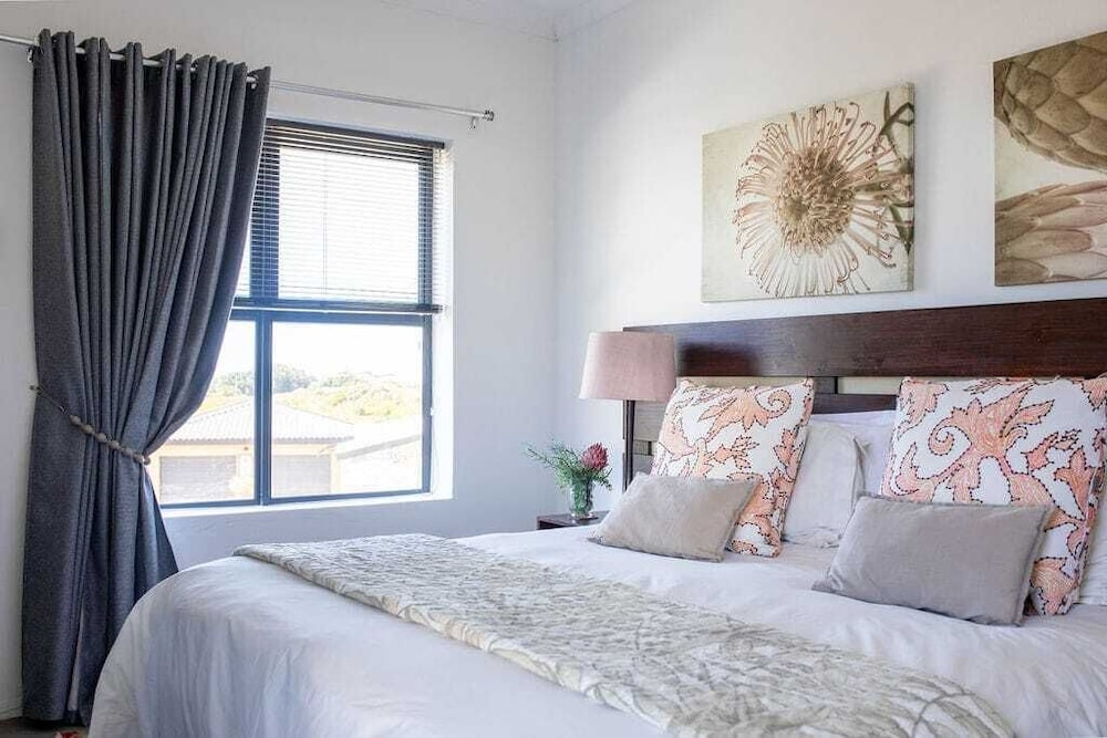Stay at Friends (Guest house) 15/50