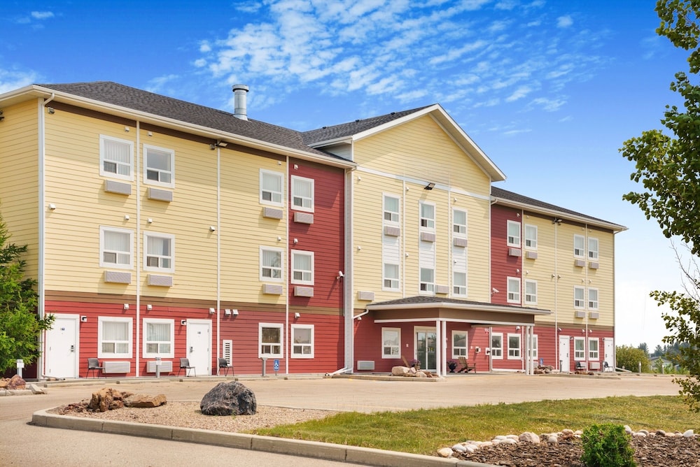 Days Inn by Wyndham Lamont 3/50