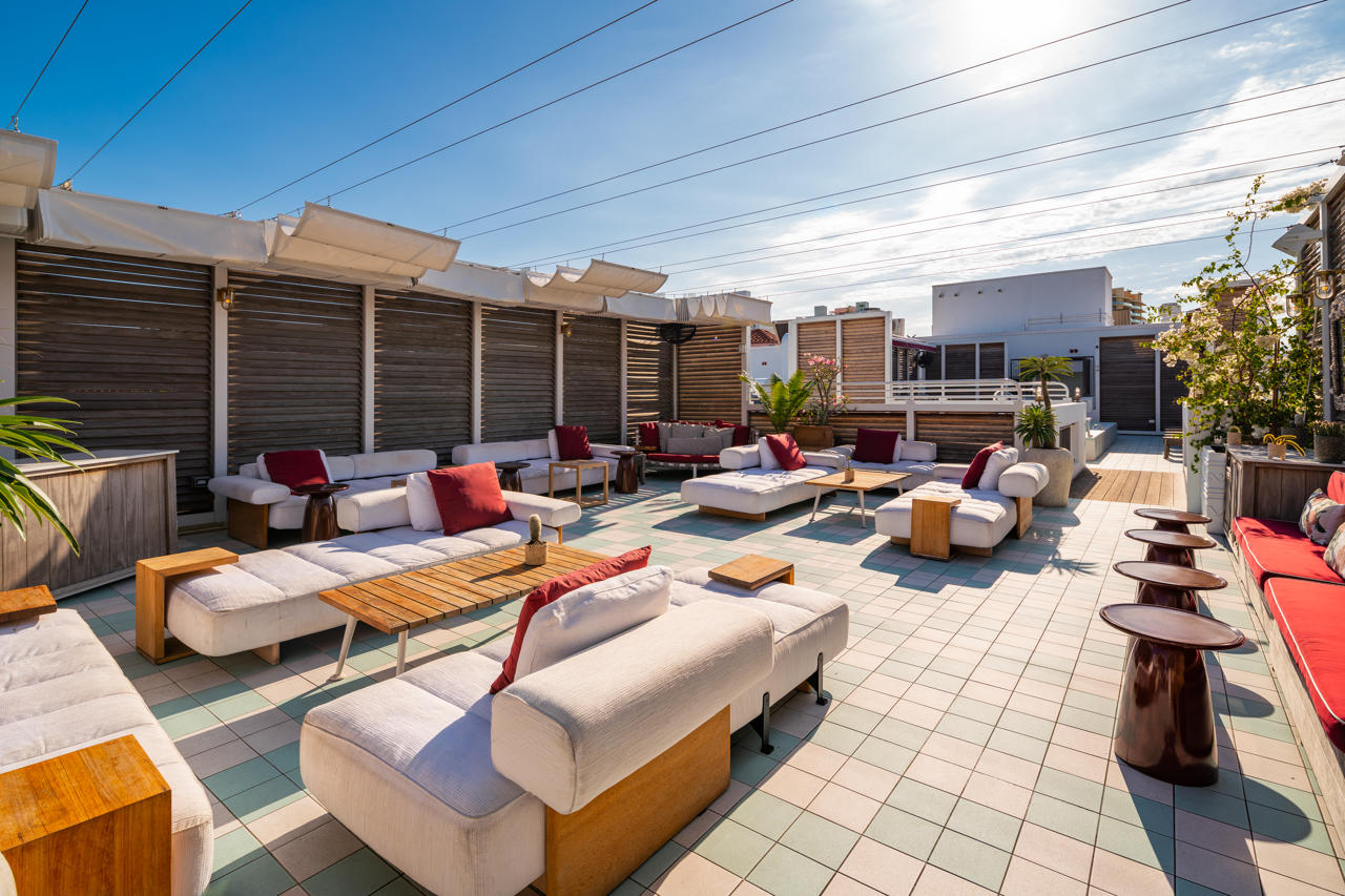 Esme Miami Beach 45/61