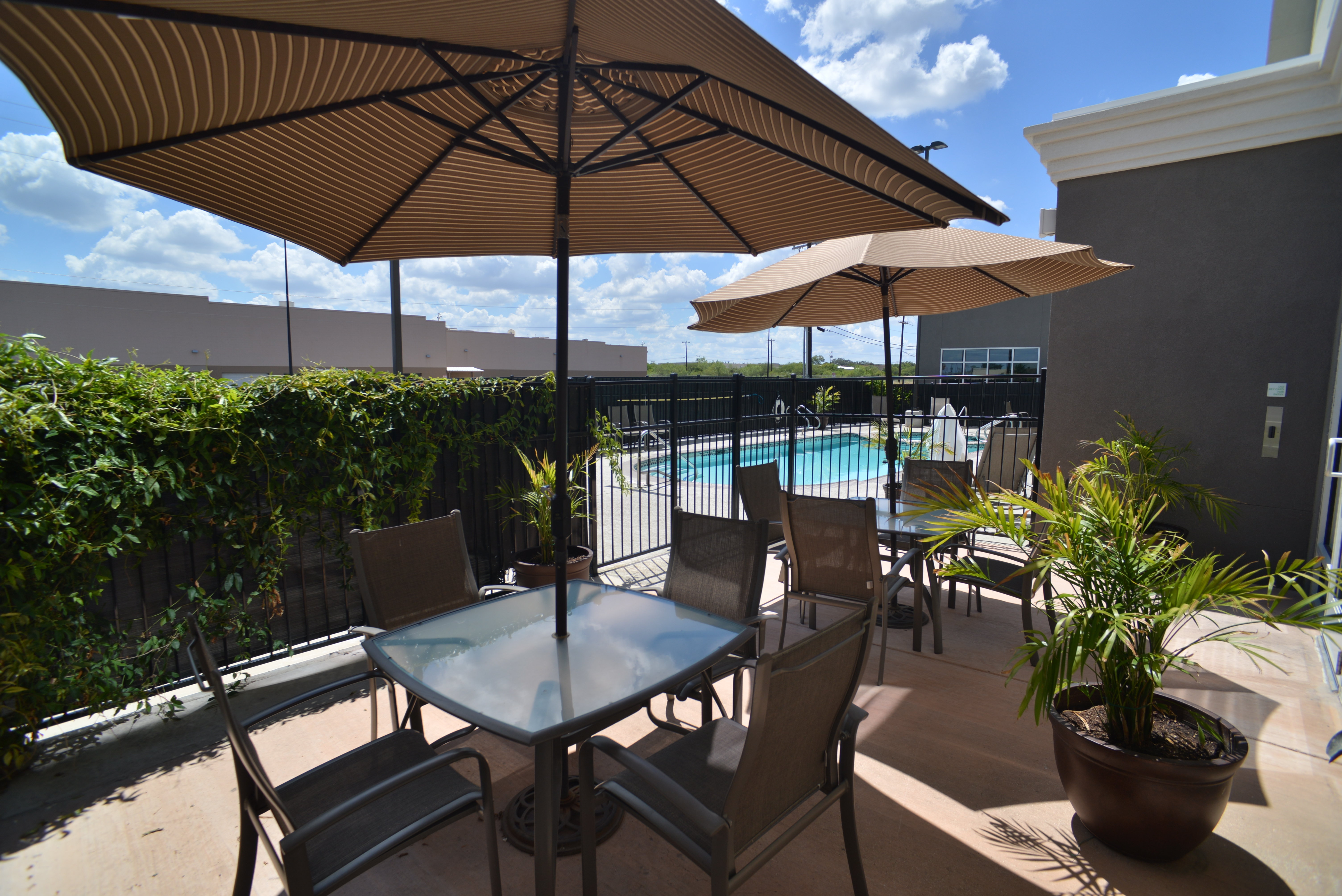 Holiday Inn & Suites San Antonio Northwest 25/30