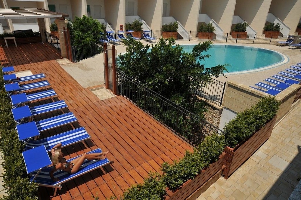 Cala Saracena Resort 46/50