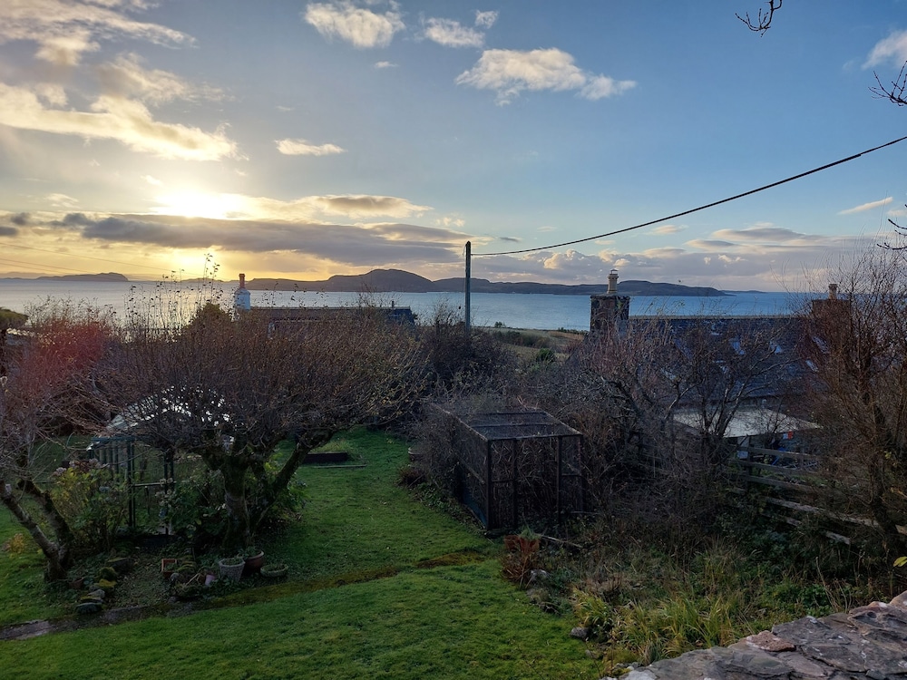 Summer Isles Hotel 36/50