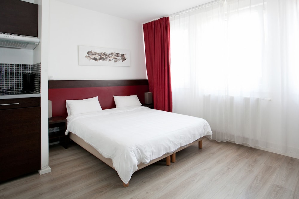 استوديو بسريرين منفصلين، RESIDHOTEL LILLE VAUBAN(FORMERLY COSY S LILLE VAUBAN APARTHOTEL) 7/10