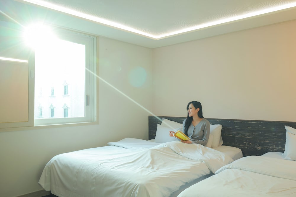 Vip Hotel Mok-Po 33/59