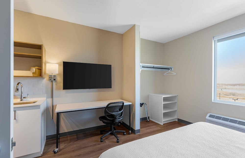 Extended Stay America Premier Suites - Denver International Airport 21/31