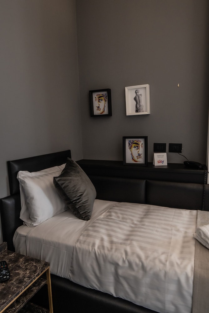 Standard, Twin Beds, Relais Manzoni 3/8