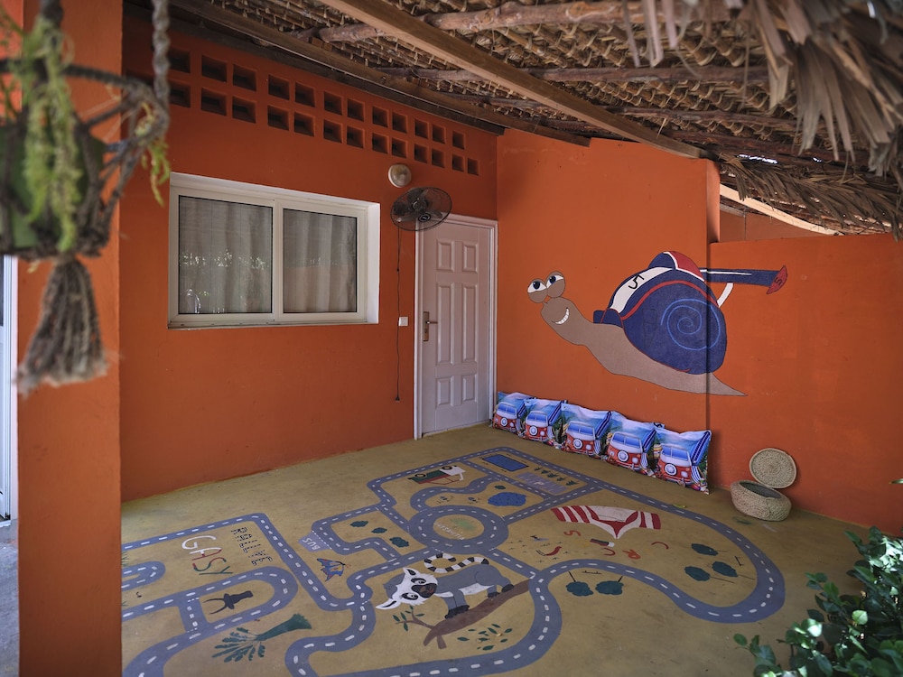 Antsanitia Resort 56/64