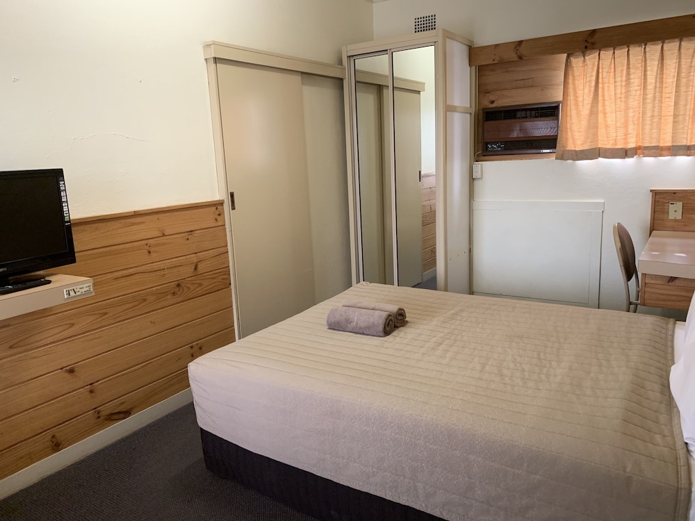 Country Comfort Cowra 17/44